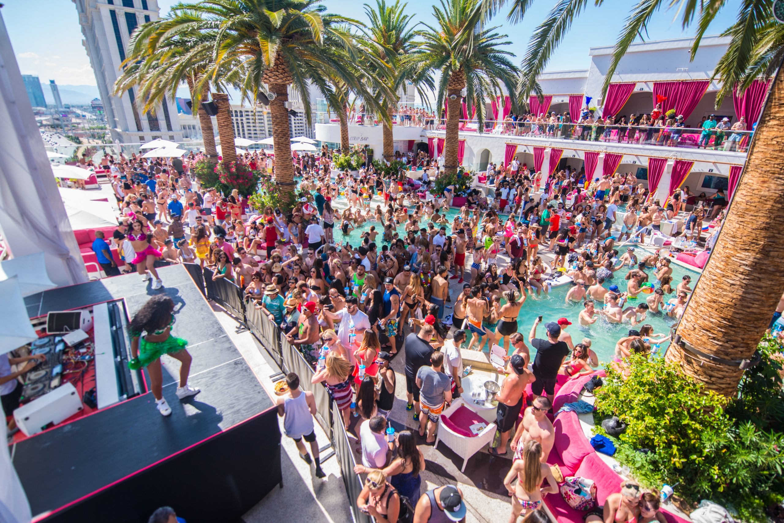 Drais Beach Club Las Vegas Bottle Service And VIP Table Booking