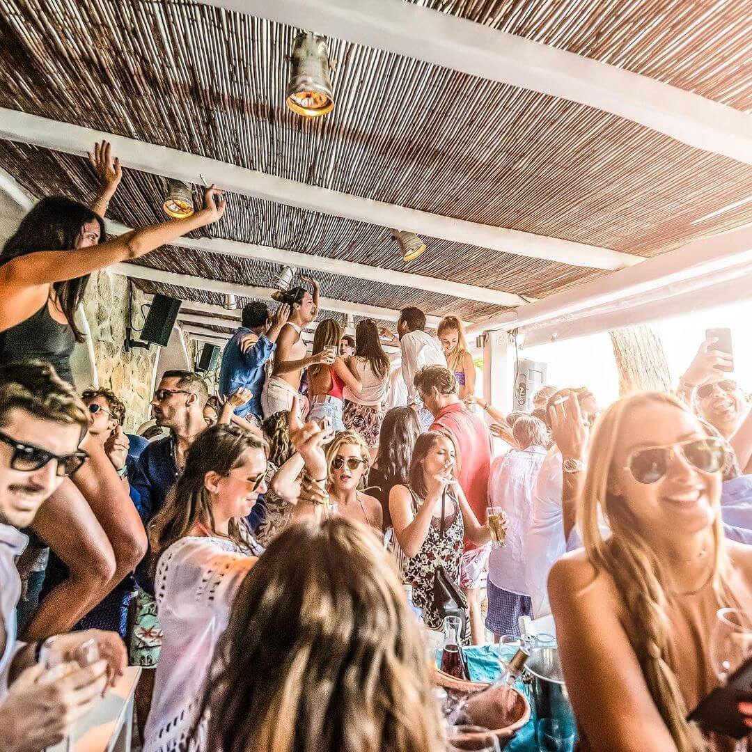 Night Clubs in Mykonos Bottle Service and VIP Tables Club Bookers
